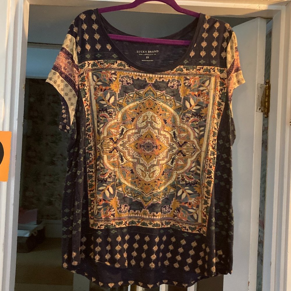 LIKE NEW Lucky Brand Magic Carpet Flowy Tee, 2X (fits like 1X)